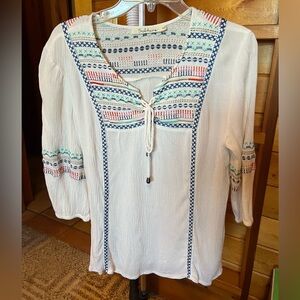 Solitaire women’s top with embroidery size medium